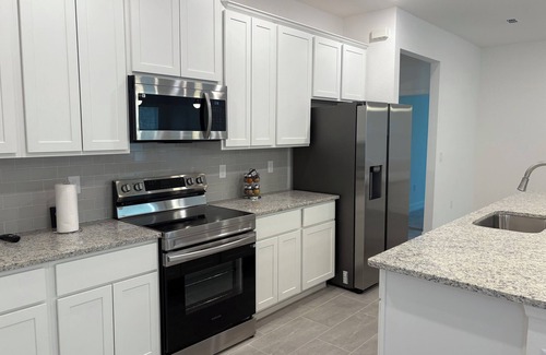 Port Charlotte House | Charming and cozy 3-bedroom house with WiFi, AC in serene Port Charlotte