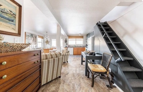 West Hills Cottage | Charming and Cozy Waterfront Cabin With Hot Tub