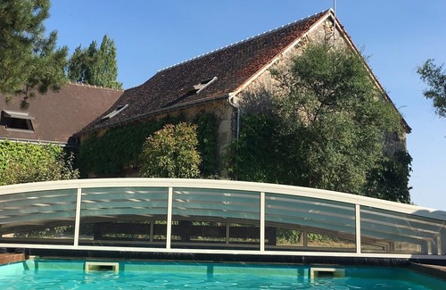 Artannes-sur-Indre Cottage | Charming and authentic cottage (8 people), near Tours. Swimming pool and nature
