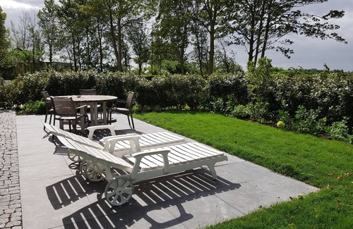 Oostkapelle House | Charming and high quality holiday home for 4 persons with sunny garden and fantastic views in an ideal location between Domburg u. oostkapelle