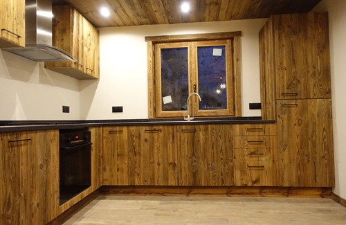 Chatel Ski Chalet | Charming and luxurious chalet close to the center of Chatel!