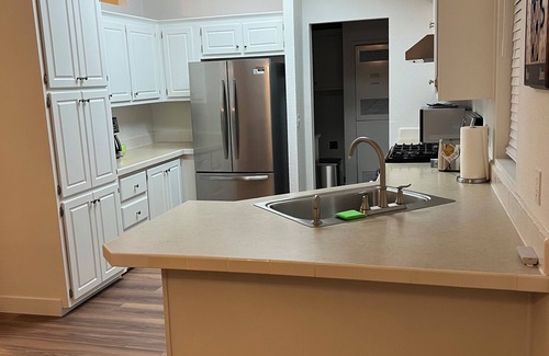 Castro Valley House | Charming and peaceful 3-bedroom house in delightful Castro Valley with VIEWS!