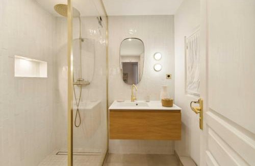 Old Town Apartment | Charming apartment - AC 2BR- 4P - Saint-Tropez
