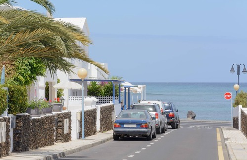 Arrieta Apartment | Charming Apartment Close to Beach with Patio, Wi-Fi & Mountain Views