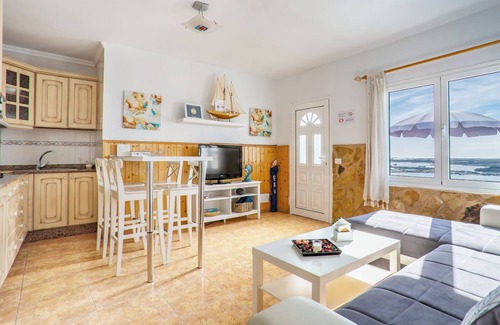 Orzola Apartment | Charming Apartment Directly On Seaside Close to Caletón Blanco with Wi-Fi