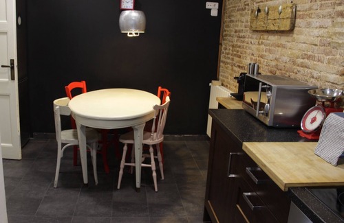 la Vila de Gracia Apartment | Charming Apartment in the Main Street of Barcelona, Close to Downtown and Gracia