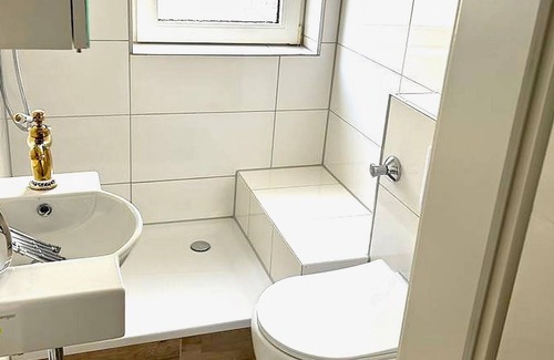 Essen-Borbeck-Mitte Apartment | Charming Apartment in Essen near Schlosspark