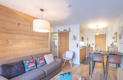 Viel-Alpe Apartment | Charming Apartment in Prime Location - Close to Slopes, Parking & WiFi Included