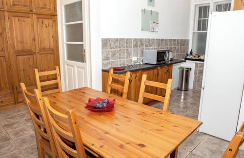 Palace District Apartment | Charming Apartment in the Heart of Budapest – Spacious, Central, up to 7 people