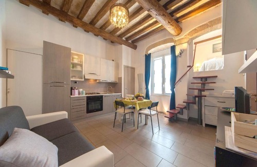 Trani Apartment | Charming Apartment in Trani with City View and Parking.