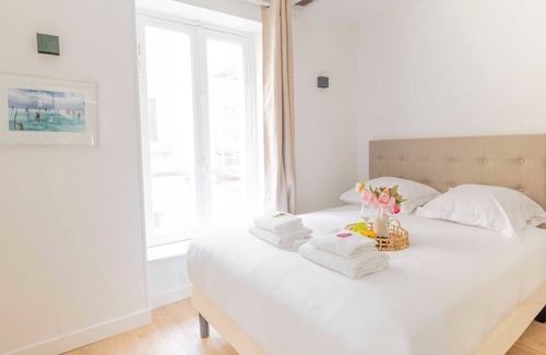 Faubourg Saint-Germain Apartment | Charming apartment near INVALIDES - Mobility lease