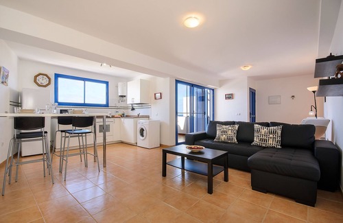 Orzola Apartment | Charming Apartment on the Oceanfront with Balcony & Wi-Fi