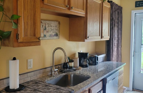 Mecklenburg Apartment | Charming apartment with WiFi in the heart of the Finger Lakes