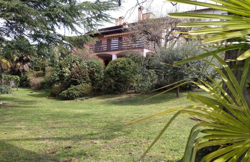 Bosco Apartment | Charming apartment with lake view and garden just 3 minutes from the lake