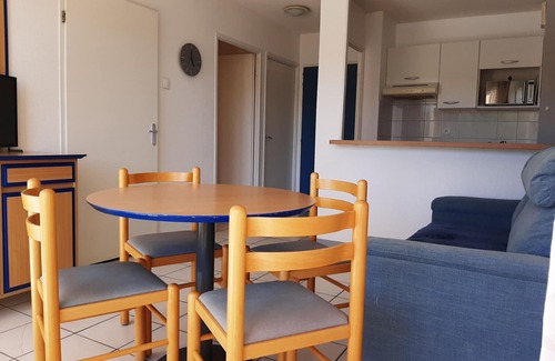 Ciboure Apartment | Charming Apartment with Heated Pool, Terrace, and Parking Near Golf Course in Ciboure