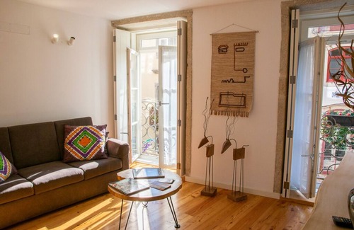 Centro / Baixa Apartment | Charming apartment with balcony in the heart of Porto