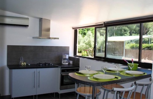 Velaux Apartment | Charming apt. sleeps 4, in Velaux between Aix-en-Provence and the Blue Coast