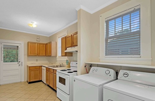 Chatham Crescent Apartment | Charming Ardsley Park Hideaway