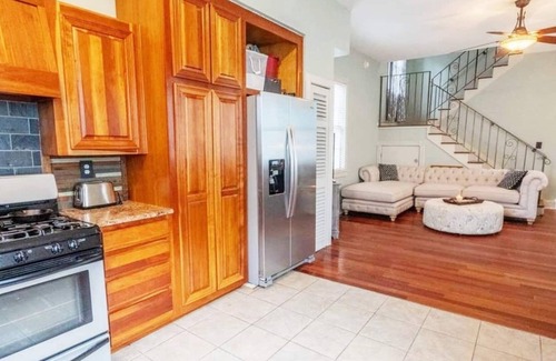 Downtown Charleston House | Charming, Authentic East Side Home~Bridge Views 👀