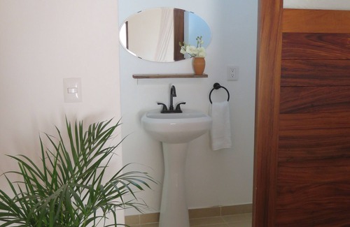 Lo de Marcos Hotel | Charming Bambu Room in Casa Botanica