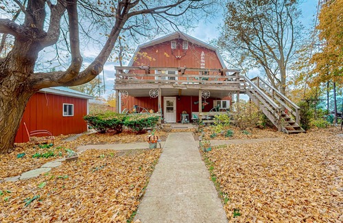 Lowder House | Charming barn-turned-home with hot tub & W/D - quiet location & dog-friendly