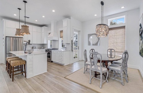 Port Aransas Cottage | Charming Beach Cottage with Petite Park VIew and 20+ Resort Like Amenities