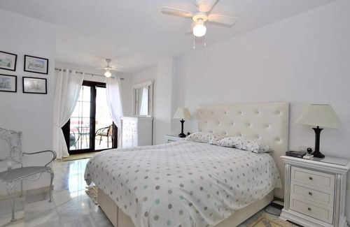 La Gaspara Apartment | Charming beachfront apartment with air-con, Beachfront and short drive to town and port