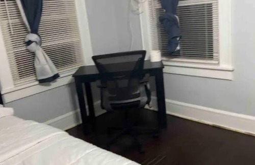 Roselle House | Charming Bedroom in NJ near Med #5