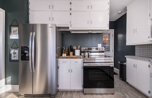Benson House | Charming Benson Home, Fenced Yard & BBQ!