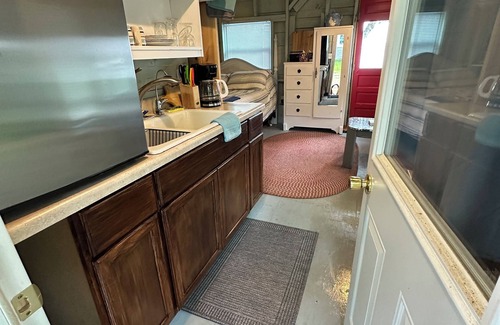 Orland Cottage | Charming, Boathouse Studio on Toddy Pond with the best sunrise views & water fun