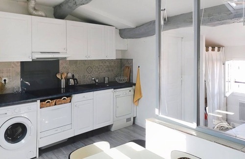 La Cadiere-d'Azur Apartment | Charming, bright studio with sleeping area in the heart of the village of La Cadière-d'Azur