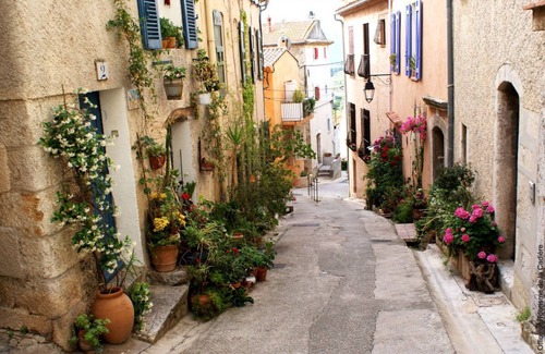 La Cadiere-d'Azur Apartment | Charming, bright studio with sleeping area in the heart of the village of La Cadière-d'Azur