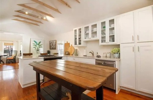 Dunedin House | Charming Bungalow Downtown