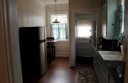 Rountree House | Charming Bungalow In The Heart Of Springfield