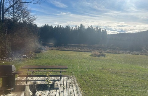 Mauricie Cottage | Charming Riverside 3BR Cottage in Saint-Alexis-Des-Monts.