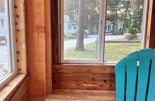 Bass River Cabin | Charming Cabin for 2 w pool, 1mile to ocean, BBQ, Pet ok, walk to mini golf/food
