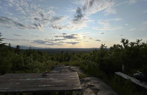 Patten Cabin | Charming cabin in Beautiful Patten Maine with WiFi, ATV/Snowmobile trail access