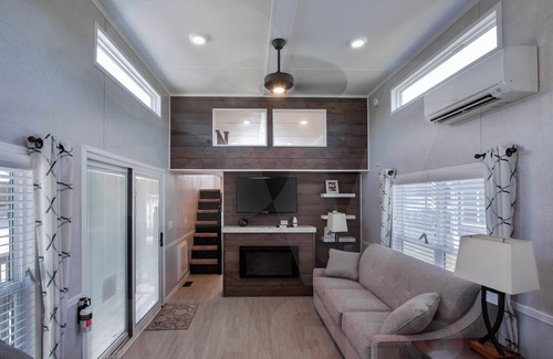 Hamilton Cabin | Charming cabin in Hamilton with AC - perfect for a cozy getaway