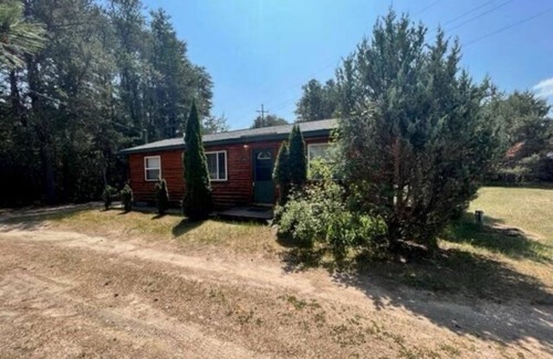 Thompsonville Cabin | Charming Cabin in Thompsonville. Minutes from Crystal Mountain Resort.