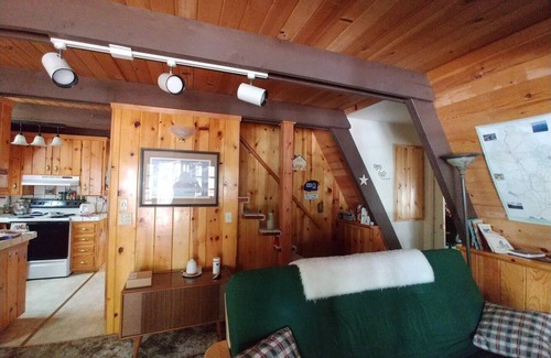 Peninsula Village Ski Chalet | Charming Cabin - Lake Almanor Peninsula - 2 blocks from the Lake!
