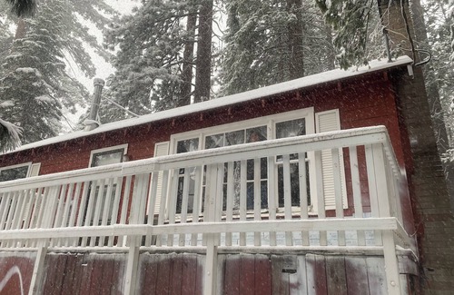 Long Barn Cabin | Charming cabin with WiFi in Long Barn - Perfect for a getaway,