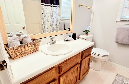 Northeast Raleigh House | Charming Casita 3bed in Raleigh near I-540