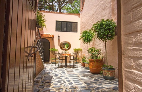Ajijic Apartment | Charming Casita for 2 in the Heart of Ajijic