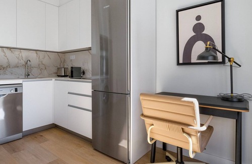 Castellana Apartment | Charming Castellana 2BR w/Doorman, nr Museum, by Blueground