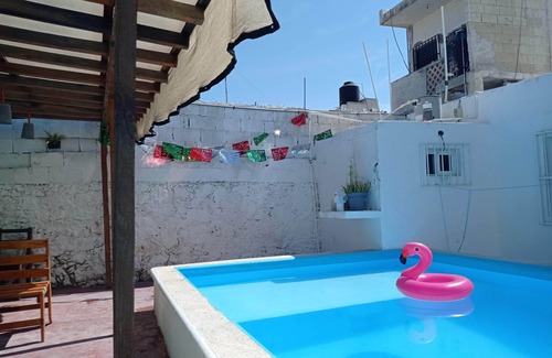 Progreso Municipality House | Charming central house two blocks from the beach