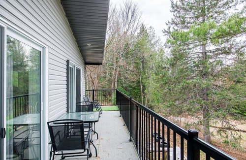 Saint-Sauveur Ski Chalet | CHARMING CHALET IN MORIN-HEIGHTS.