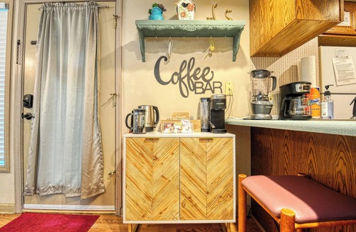 Chalet Village Ski Chalet | Charming chalet just 4 min to Gatlinburg strip-National park & Ober Mountain.