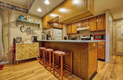 Chalet Village Ski Chalet | Charming chalet just 4 min to Gatlinburg strip-National park & Ober Mountain.