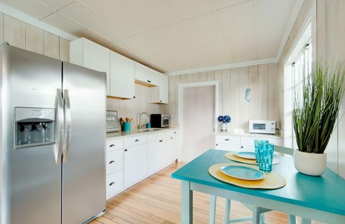 Clearwater Villa | Charming Clearwater Cottage w/cute courtyard