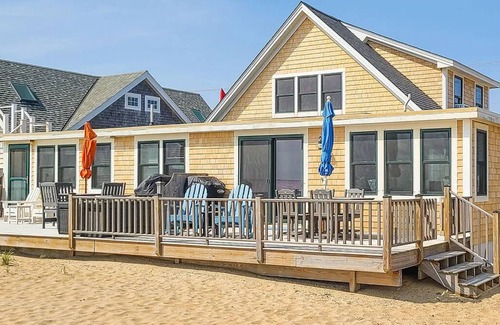 Cape Cod Condo | Charming Coastal Escape On The Beach With Bay Views